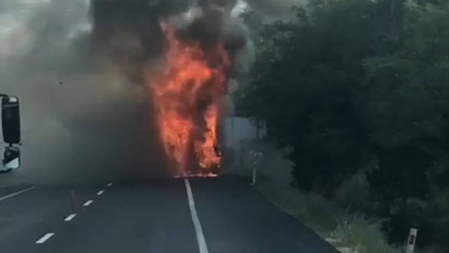 Bursa'da otobüs yangını: 40 yolcu tahliye edildi